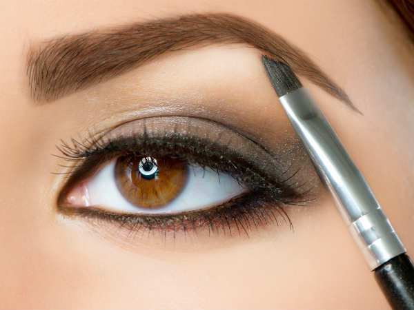 طريقة رسم الحواجب بالخطوات والصور