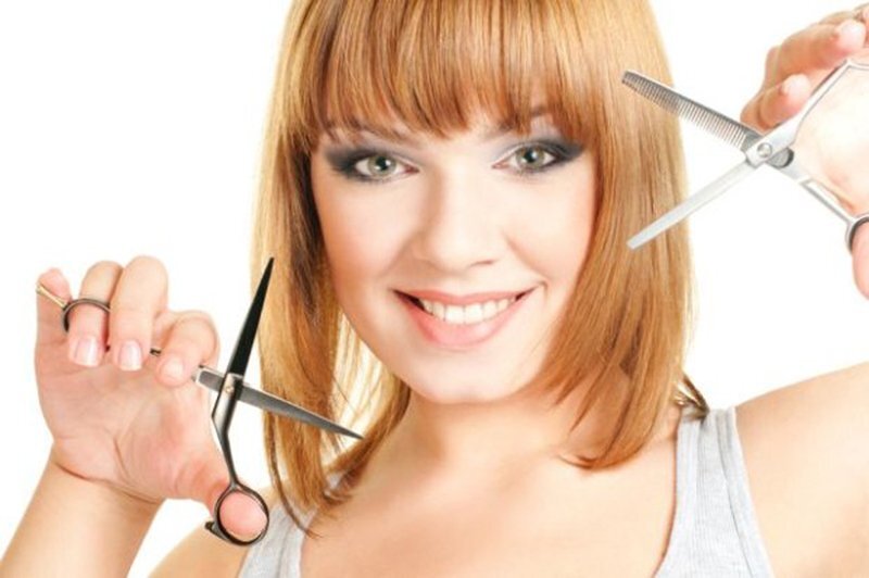 ازاي تقصي شعرك بنفسك 9