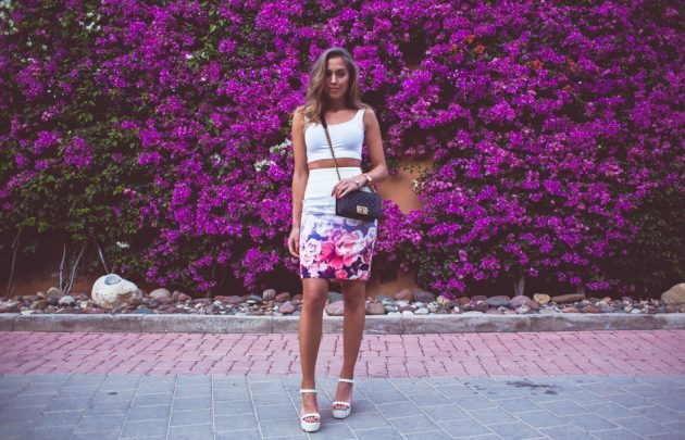 الجيبة المزينة بالورود 25