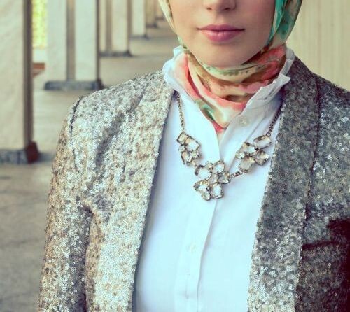 necklace مع الحجاب. 12