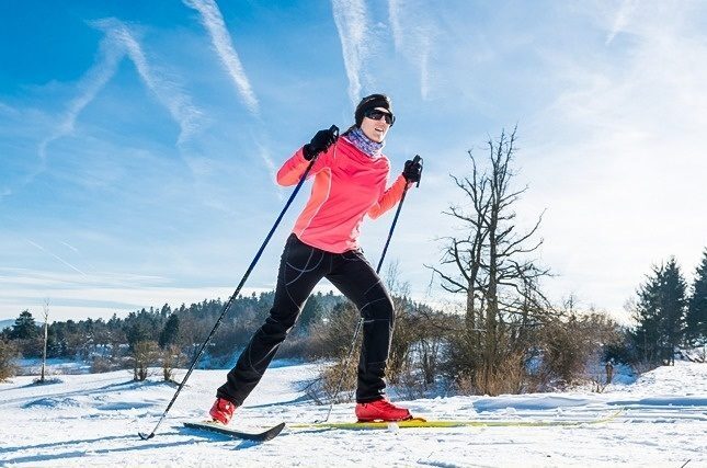 skiing