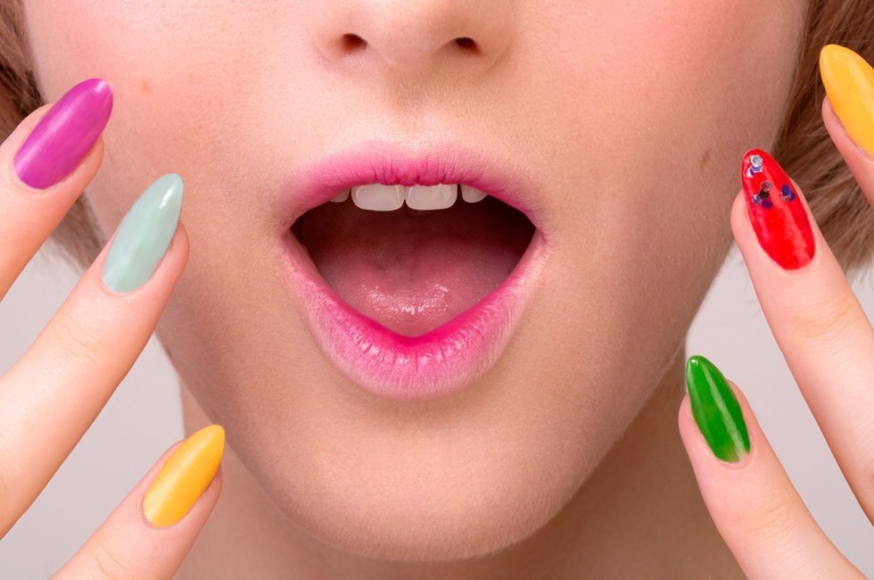 ازاى تعملى بنفسك موضة  مكياج الـ Gradient-Lip بالصور والخطوات