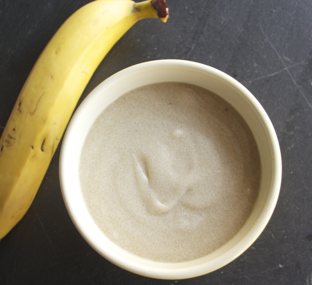 سكراب الموز والسكر لتقشير الجسم