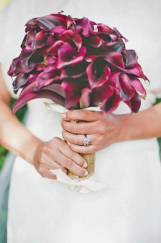 single bloom wedding bouquets onelove photography