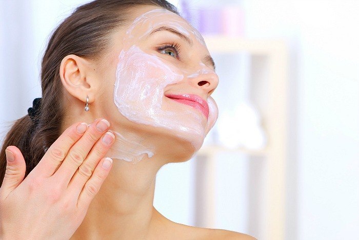 بدائل طبيعية لمنظفات البشرة 5