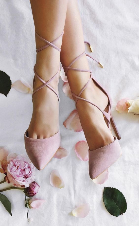 lace ups