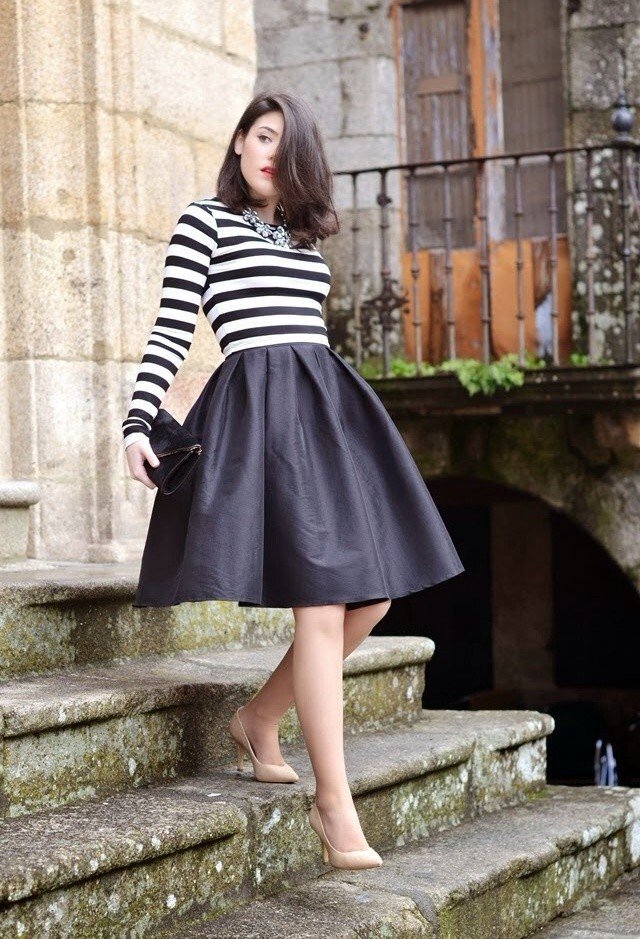 افكار للبس ال midi skirt 4