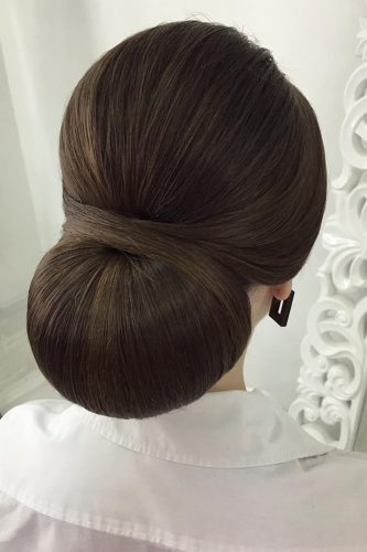 Retro Low Bun 3