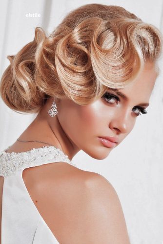 Vintage Rolled Updo 6