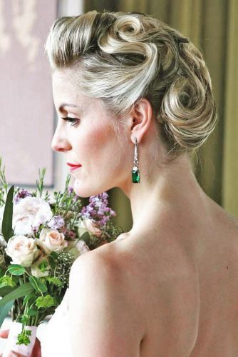 Vintage Rolled Updo 2