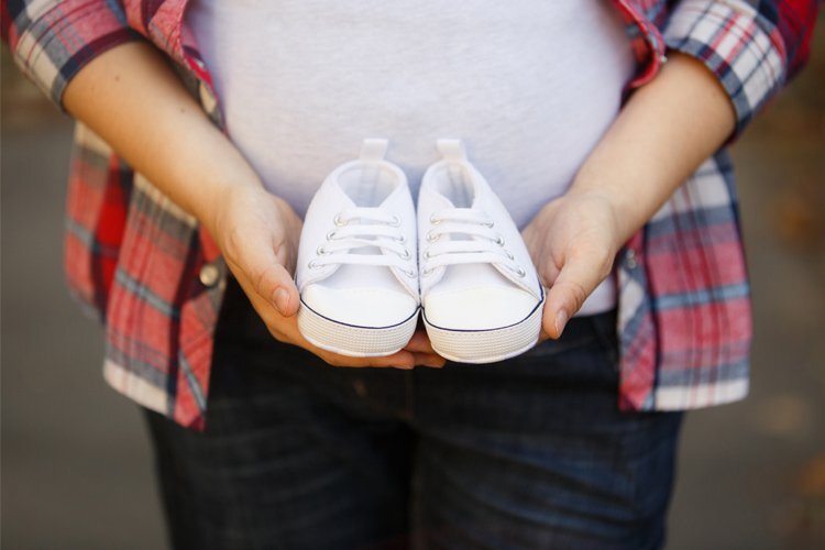 افكار ونصايح ازاى تجهزى نفسك لـ photo session قبل الولادة  Maternity photo session