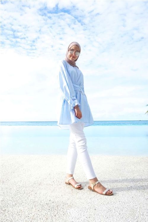 light blue hijab beach 1