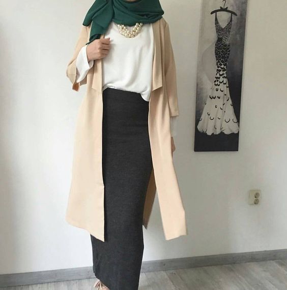ازاي تلبسي ال pencil skirt مع الحجاب 27