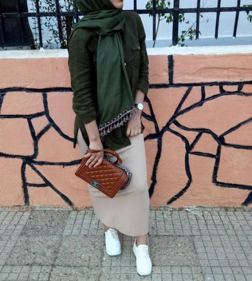 ازاي تلبسي ال pencil skirt مع الحجاب 4