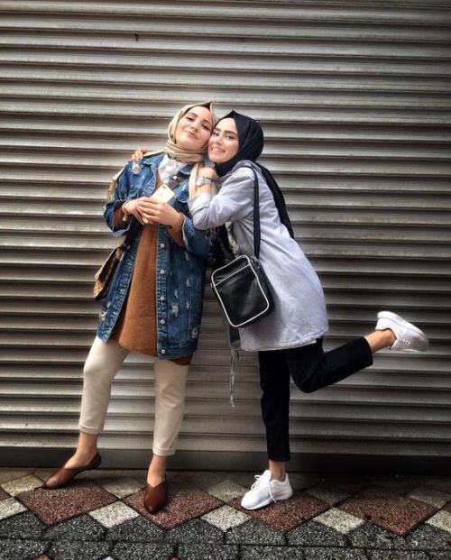 oversized jean jacket hijab style