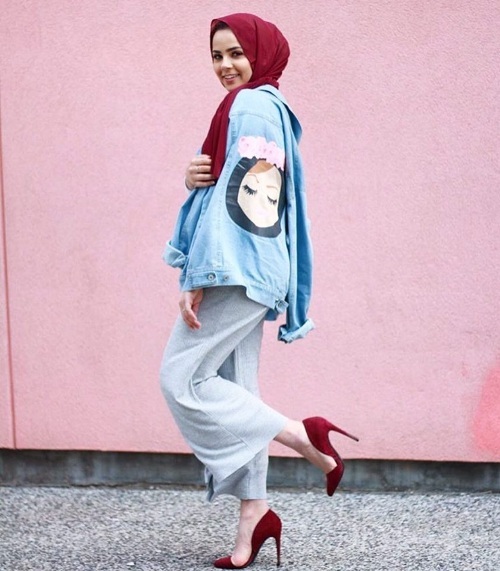oversized printed denim jacket hijab