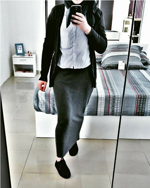 pencil skirt with hijab style