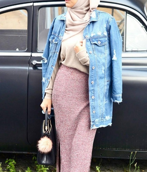 pencil skirt with oversized jean jacket