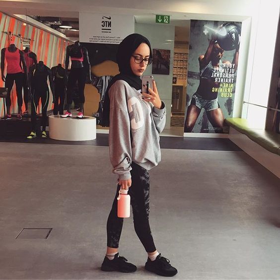 ال hoddies وال oversized sweater 8