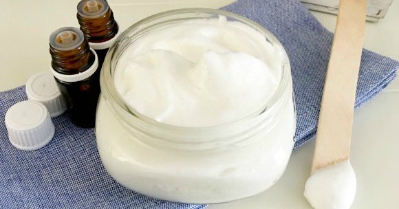 طرق طبيعية لعمل اللوشن 8