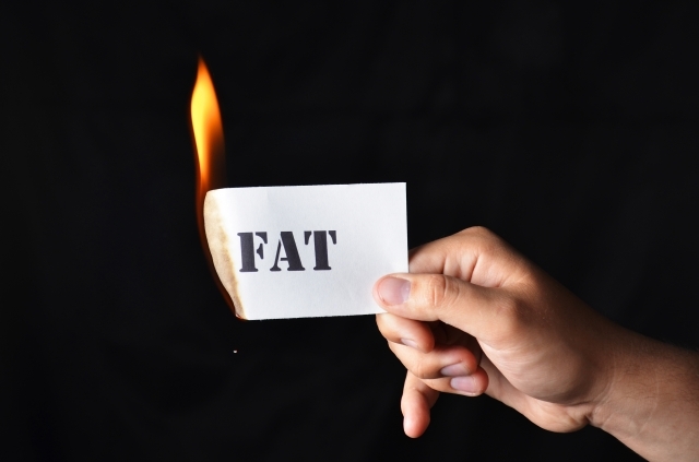 8 طرق فعاله لحرق الدهون مهما كان اللى بتعمليه