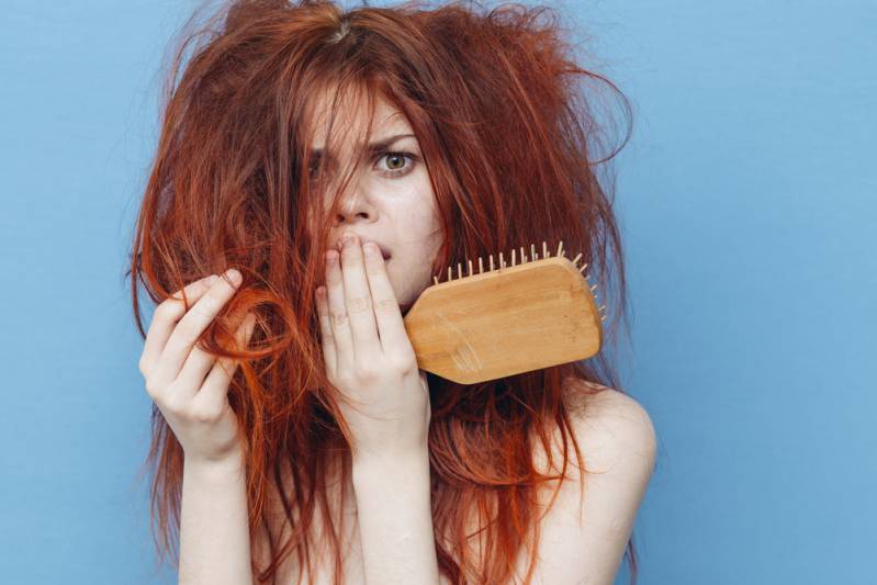 أسوأ حاجات بتعمليها بتضر شعرك