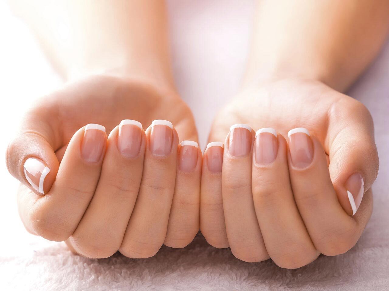 استخدمات زيت الخروع الجمالية 6
