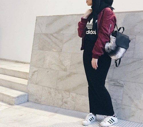 ستايلات كاجوال وسبورتي للمحجبات 35