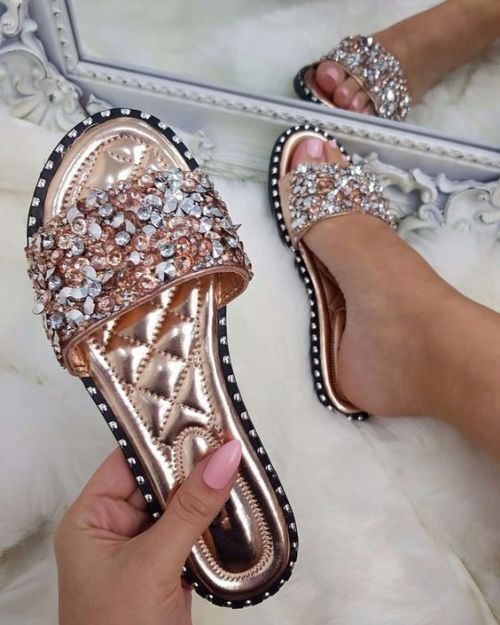 موضة ال slippers وال sliders لموسم الصيف 16