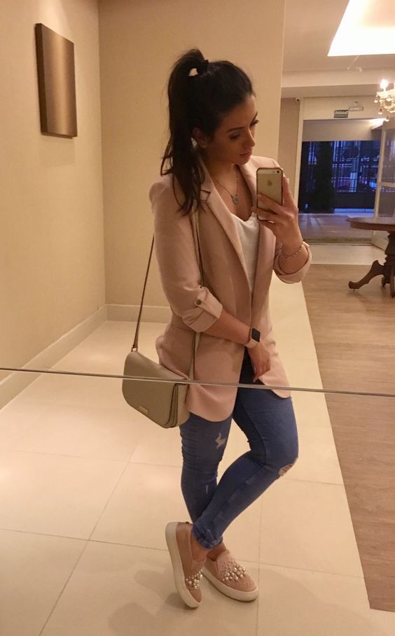 افكار ازاي تلبسي ال slip on سنيكرز 32