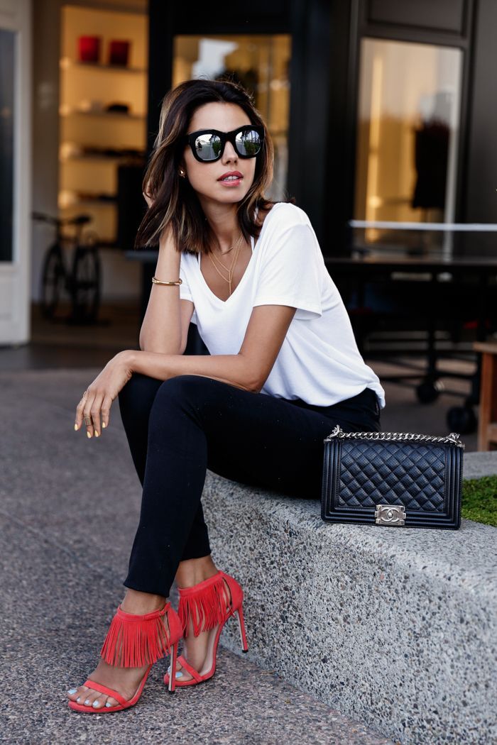 افكار للبس ال Fringe Sandals 2
