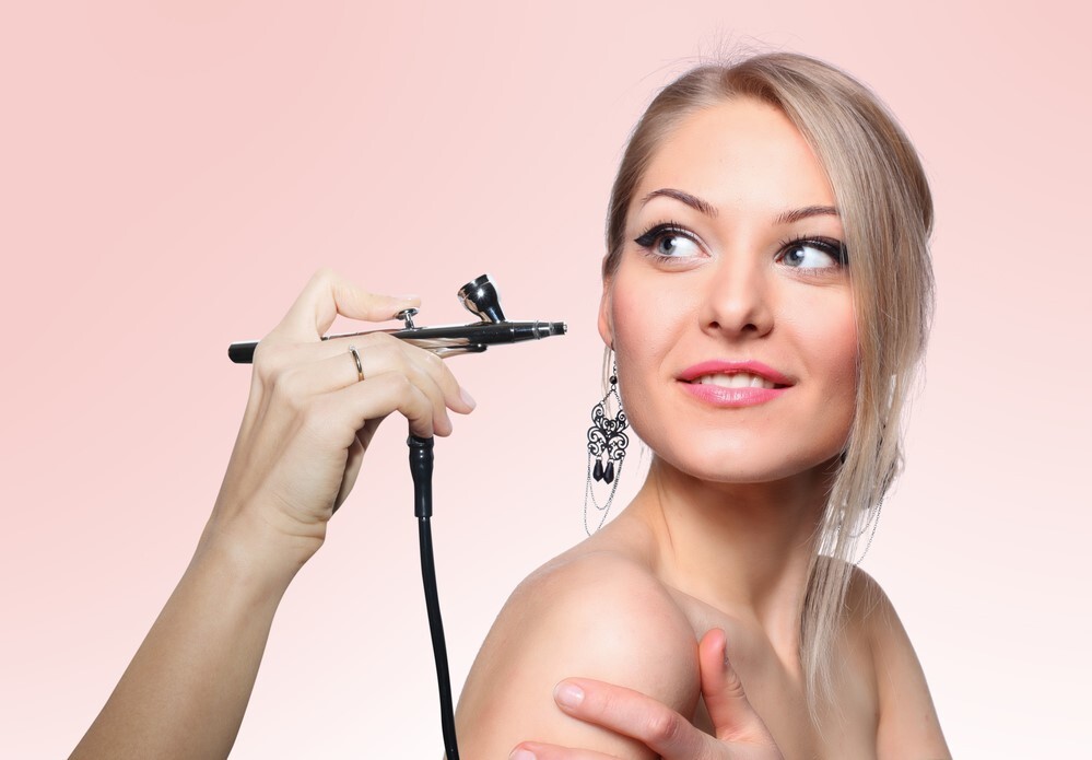 ازاي تستخدمي ال Airbrush Makeup 3