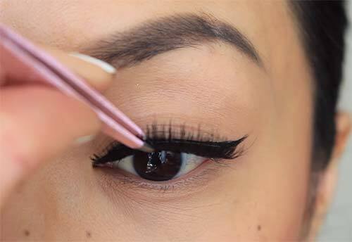طريقة رسم الايلاينر السائل للمبتدئين 6