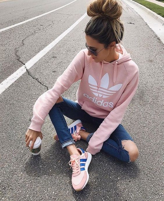 ازاي تلبسي ال chunky sneakers 20