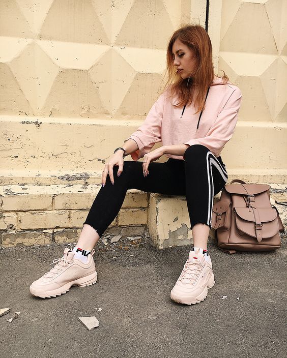 ازاي تلبسي ال chunky sneakers 25