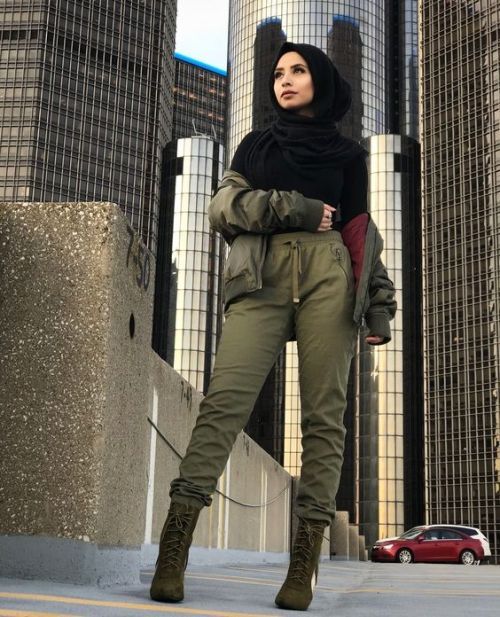 camo green sporty outfit