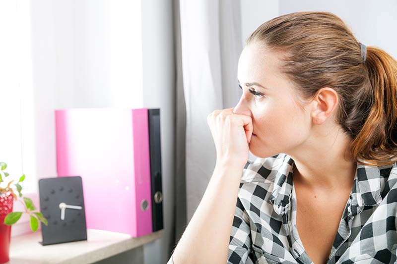 5 نصايح تساعدك تتحكمي في التوتر والقلق