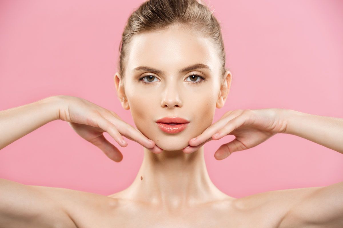 8 منتجات تجميل وعناية بالبشرة بتستخدميهم بشكل غلط
