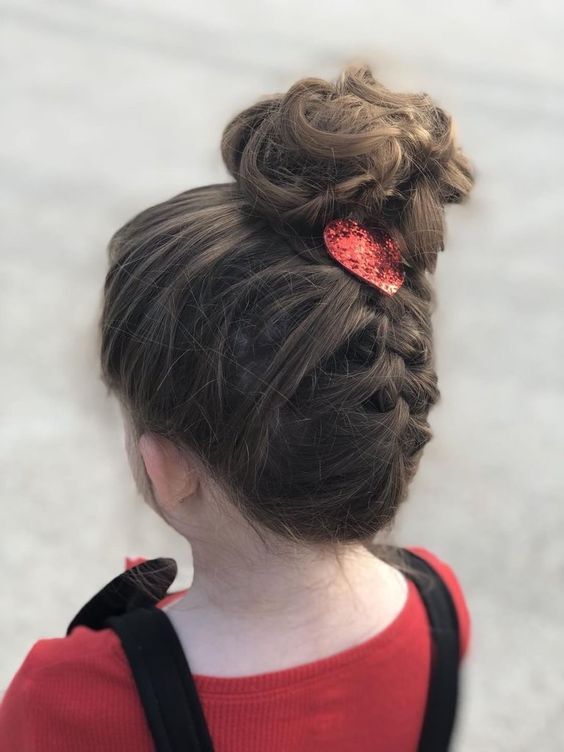 upside down braid bun 1