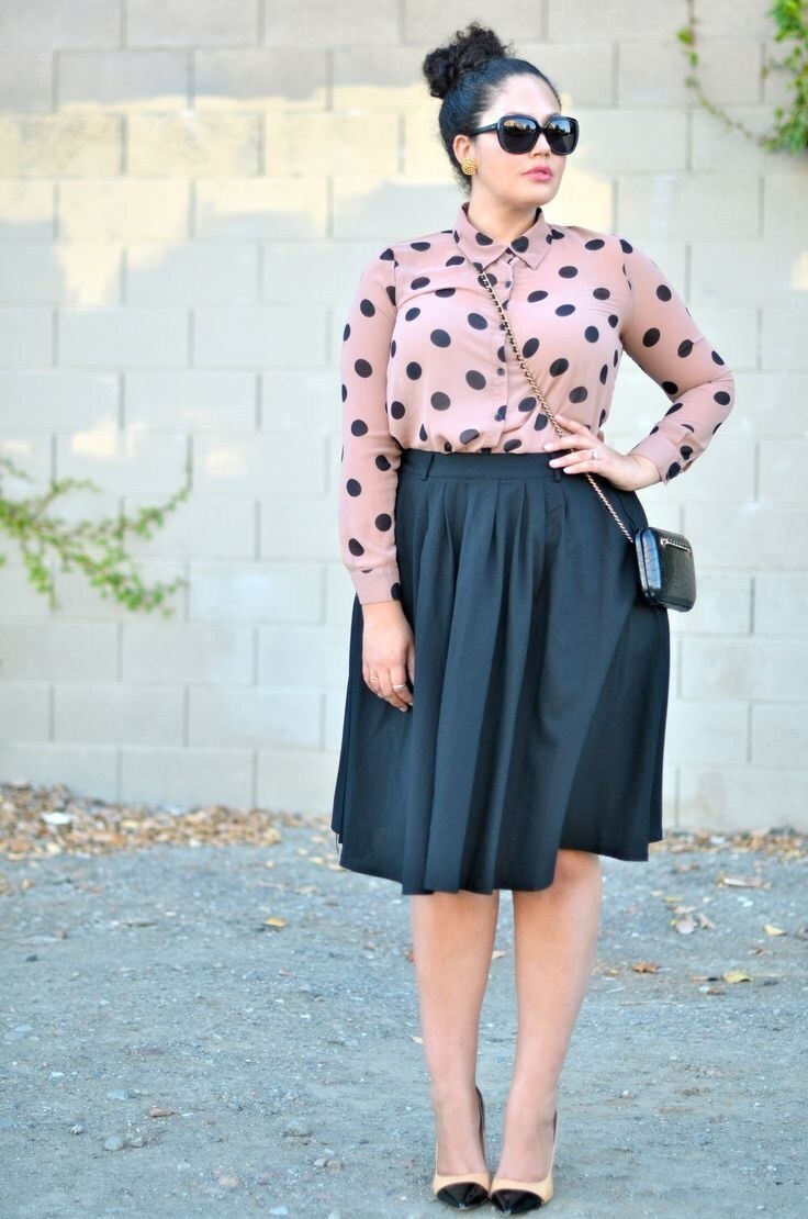 افكار لوك plus size للصيف 23