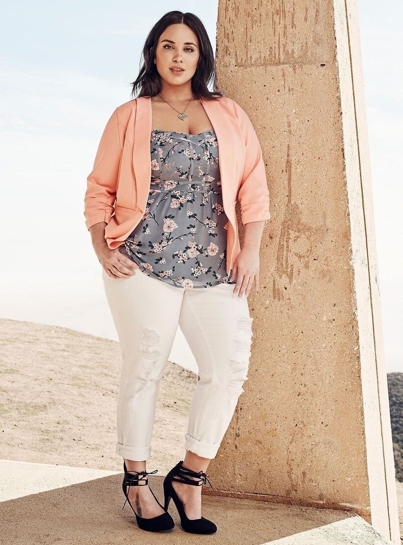افكار لوك plus size للصيف 30