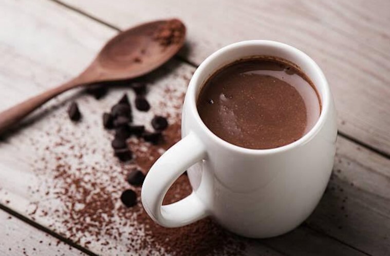 مشروبات هتساعدك على النوم 7