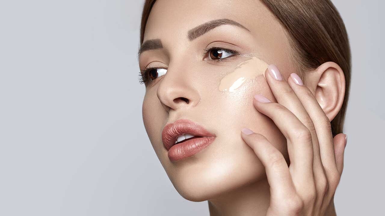 خطوات عمل بشرة زجاجية 7
