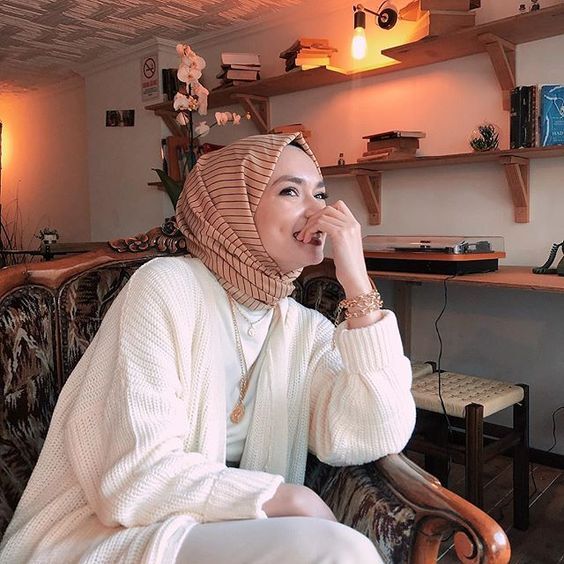 افكار ستايلات للحجاب المطبوع 7