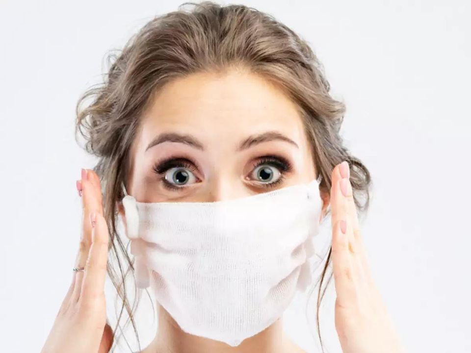 ازاي تستخدمي المكياج مع الماسك اثناء فيروس كورونا