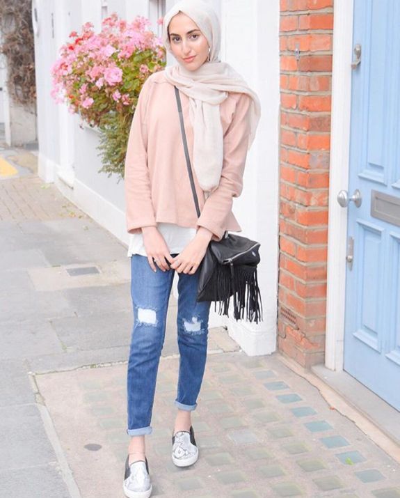 افكار لتنسيق ال slouchy pants مع الحجاب 25