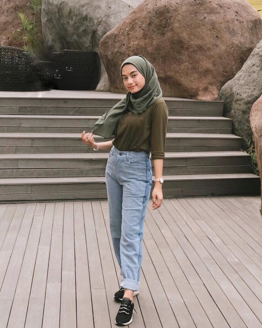 افكار لتنسيق ال slouchy pants مع الحجاب 51