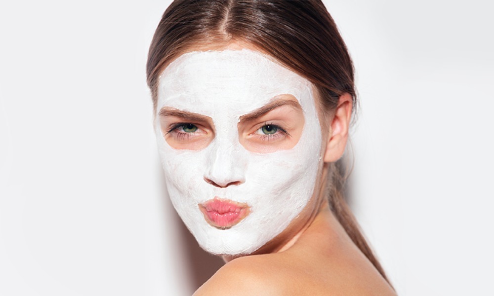 حاجات بسيطة تعمليها قبل النوم ب 15 دقيقة هتغير بشرتك