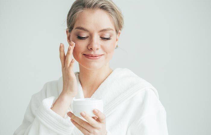 مكونات العناية بالبشرة الاساسية 2