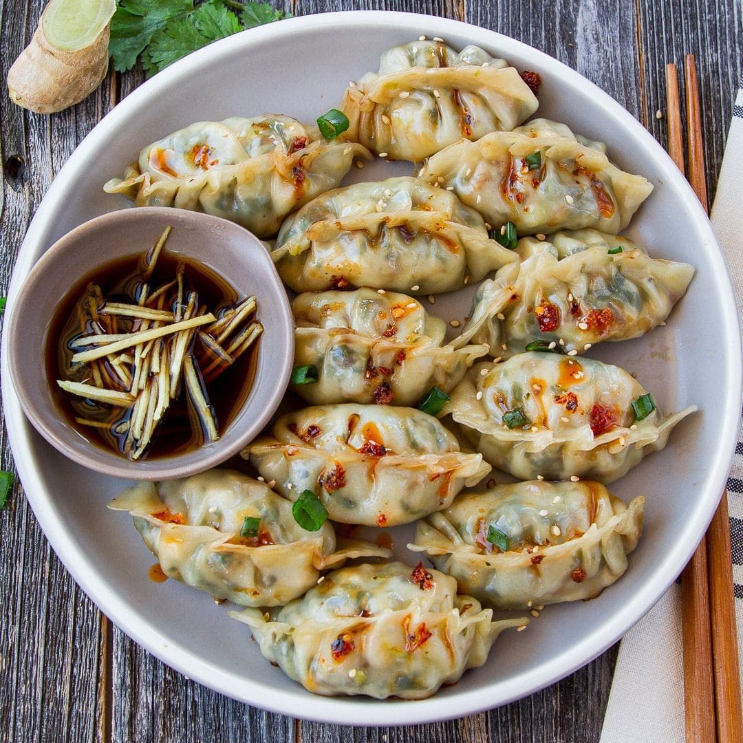 طريقة عمل الدامبلينج Dumplings بالفراخ بالخطوات والفيديو